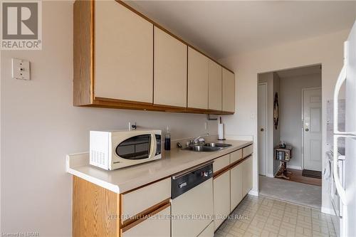 902 - 135 Baseline Road W, London, ON - Indoor Photo Showing Kitchen With Double Sink