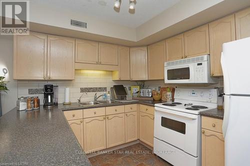 11 - 40 Ontario Street S, Lambton Shores, ON - Indoor Photo Showing Kitchen With Double Sink