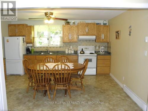 6136 London Road, Lambton Shores, ON - Indoor Photo Showing Kitchen With Double Sink