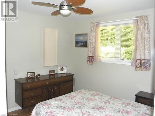 6136 London Road, Lambton Shores, ON - Indoor Photo Showing Bedroom