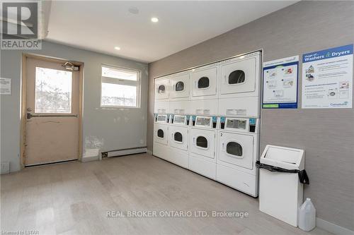 1010 - 583 Mornington Avenue, London, ON - Indoor Photo Showing Laundry Room