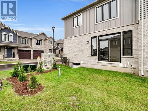 123 - 93 Stonefield Lane, Middlesex Centre, ON - Outdoor