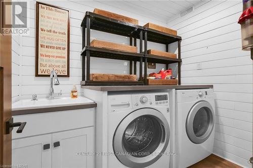 661 George Street, Central Elgin, ON - Indoor Photo Showing Laundry Room