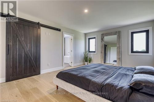 61 Crestview Drive, Middlesex Centre, ON - Indoor Photo Showing Bedroom