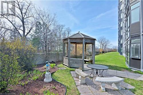 215 - 45 Pond Mills Road, London, ON - Outdoor With Backyard