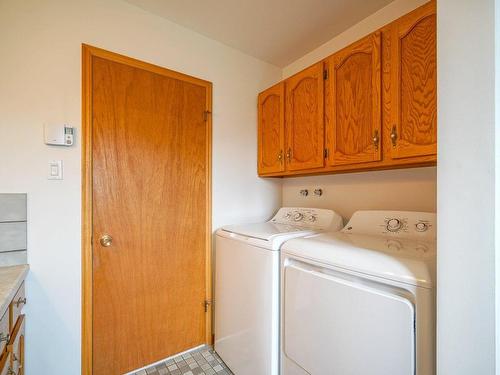 Bathroom - 150 Rue Riendeau, Coaticook, QC - Indoor Photo Showing Laundry Room