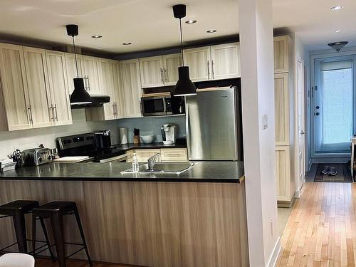 Kitchen - 7210 2E Avenue, Montréal (Villeray/Saint-Michel/Parc-Extension), QC - Indoor Photo Showing Kitchen