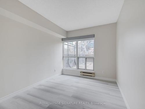 306-7 Carlton St, Toronto, ON - Indoor Photo Showing Other Room