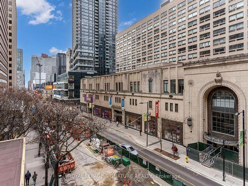 306-7 Carlton St, Toronto, ON - Outdoor With Facade