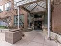 306-7 Carlton St, Toronto, ON  - Outdoor 