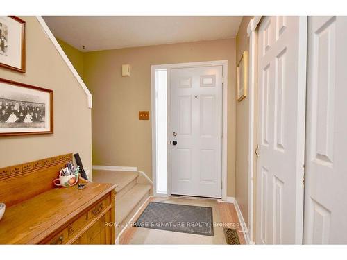 1207 Hill St, Innisfil, ON - Indoor Photo Showing Other Room