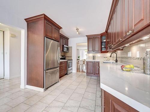 26-3265 South Millway, Mississauga, ON - Indoor Photo Showing Kitchen