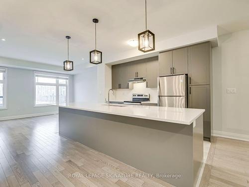 2542 Littlefield Cres, Oakville, ON - Indoor Photo Showing Kitchen With Stainless Steel Kitchen With Upgraded Kitchen