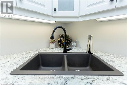 11 Blairmont Terrace, St. Thomas, ON - Indoor Photo Showing Kitchen With Double Sink