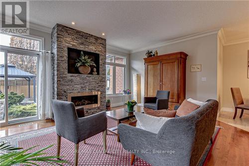 28 Hummingbird Lane, St. Thomas, ON - Indoor Photo Showing Living Room With Fireplace