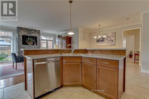 28 Hummingbird Lane, St. Thomas, ON - Indoor Photo Showing Kitchen With Double Sink
