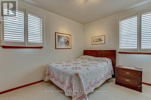86 Lawton Street, St. Thomas, ON - Indoor Photo Showing Bedroom