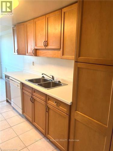705 - 1255 Commissioners Road W, London, ON - Indoor Photo Showing Kitchen With Double Sink
