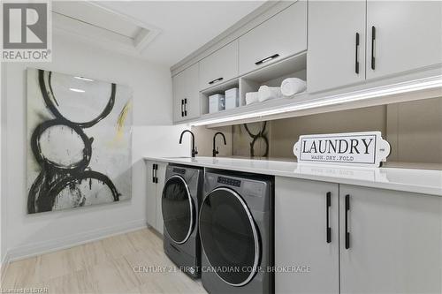 1651 Upper West Avenue Avenue, London, ON - Indoor Photo Showing Laundry Room