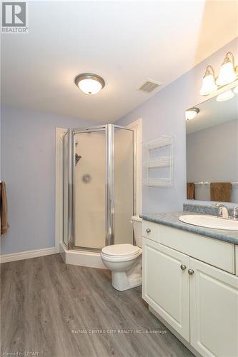 22 - 20 Windemere Place, St. Thomas, ON - Indoor Photo Showing Bathroom