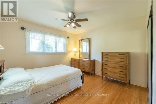 1378 Collingwood Ave, London, ON - Indoor Photo Showing Bedroom