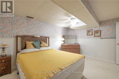 1378 Collingwood Avenue, London, ON - Indoor Photo Showing Bedroom