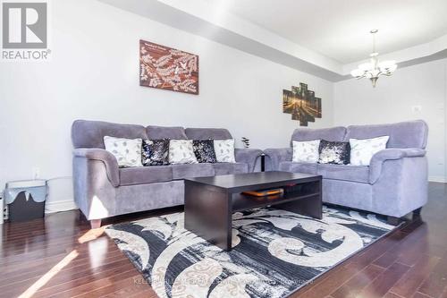 32 Cedarcrest Street, Caledon, ON - Indoor Photo Showing Living Room