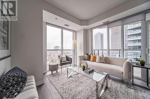 1109 - 65 Watergarden Drive, Mississauga, ON - Indoor Photo Showing Living Room