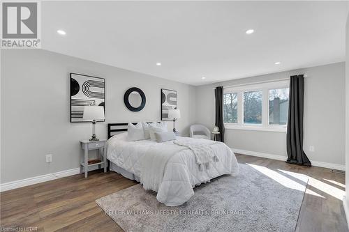 54 Belorun Court, London, ON - Indoor Photo Showing Bedroom