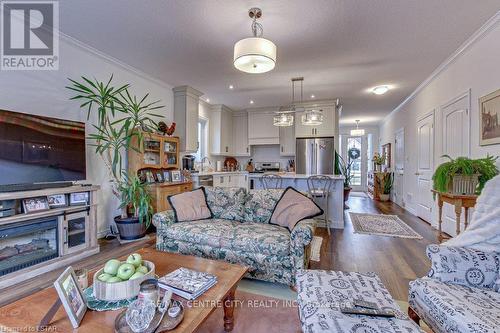 427 George Street, Central Elgin, ON - Indoor Photo Showing Living Room
