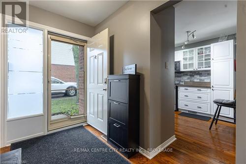 4 - 770 Fanshawe Park Road, London, ON - Indoor Photo Showing Other Room