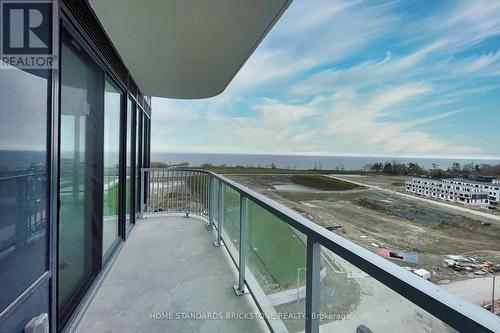 1012 - 220 Missinnihe Way, Mississauga, ON - Outdoor With View