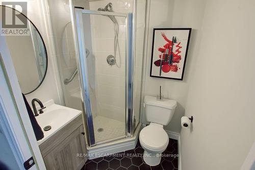 609 - 1940 Ironstone Drive, Burlington, ON - Indoor Photo Showing Bathroom