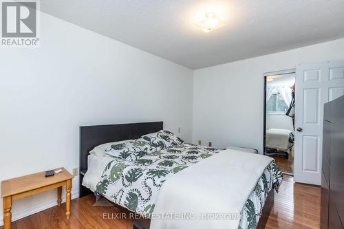 2171 Melissa Cres Crescent, Burlington, ON - Indoor Photo Showing Bedroom