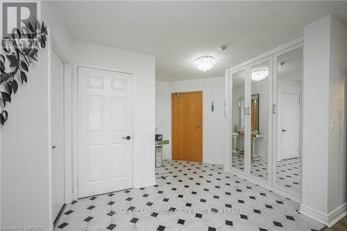 301 - 1237 North Shore Boulevard E, Burlington, ON - Indoor Photo Showing Other Room