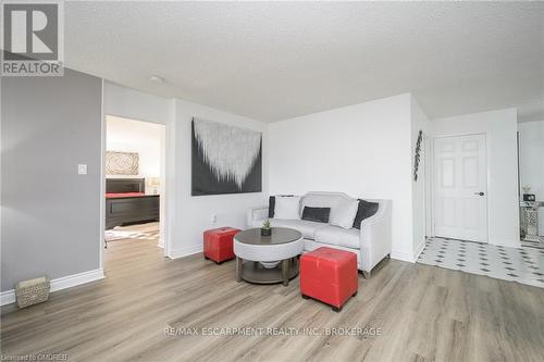 301 - 1237 North Shore Boulevard E, Burlington, ON - Indoor Photo Showing Other Room