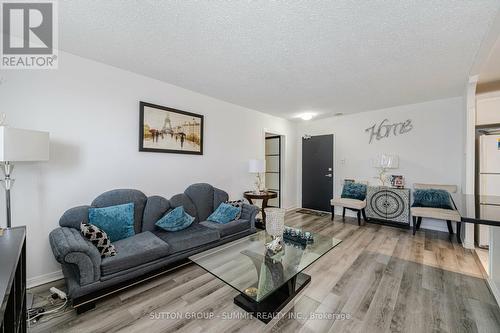 314 - 1660 Bloor Street E, Mississauga, ON - Indoor Photo Showing Living Room