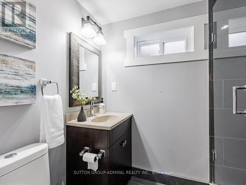 60 Sonneck Square, Toronto, ON - Indoor Photo Showing Bathroom