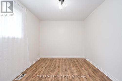 1050 Balsam Road, Innisfil, ON - Indoor Photo Showing Other Room
