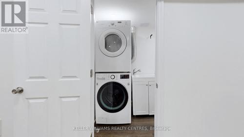 40 Augusta Court, Markham, ON - Indoor Photo Showing Laundry Room
