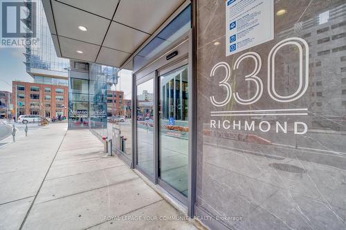#1711 -330 Richmond St W, Toronto, ON - 