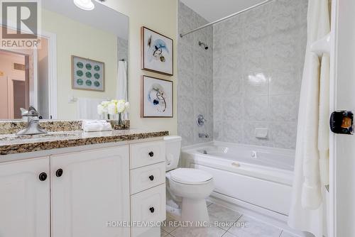305 - 801 Lawrence Avenue E, Toronto, ON - Indoor Photo Showing Bathroom