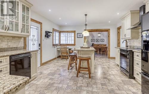 3795 Liberty Street N, Clarington, ON - Indoor Photo Showing Kitchen With Upgraded Kitchen