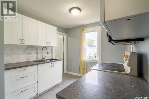 1605 Retallack Street, Regina, SK - Indoor Photo Showing Kitchen