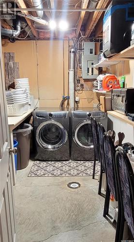 13 Evans Place, Meadow Lake, SK - Indoor Photo Showing Laundry Room