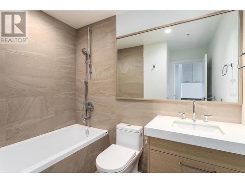 1191 Sunset Drive Unit# 609, Kelowna, BC - Indoor Photo Showing Bathroom