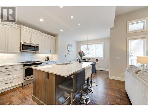 12764 Cliffshore Drive, Lake Country, BC - Indoor Photo Showing Kitchen With Double Sink With Upgraded Kitchen