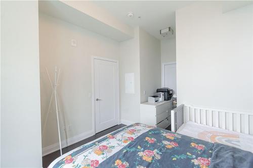 16 Concord Place|Unit #609, Grimsby, ON - Indoor Photo Showing Bedroom