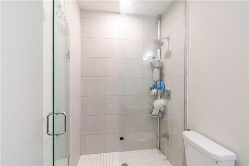 16 Concord Place|Unit #609, Grimsby, ON - Indoor Photo Showing Bathroom