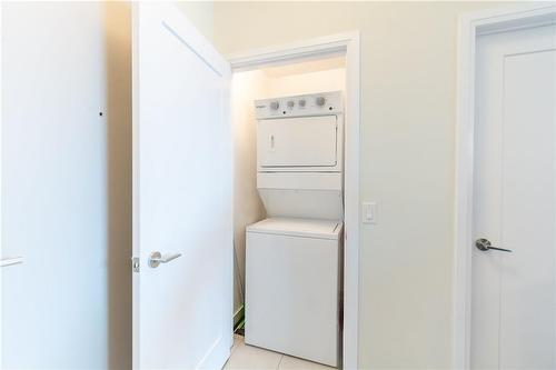 16 Concord Place|Unit #609, Grimsby, ON - Indoor Photo Showing Laundry Room